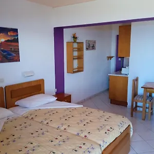 Apsedes Τραπεζάκι